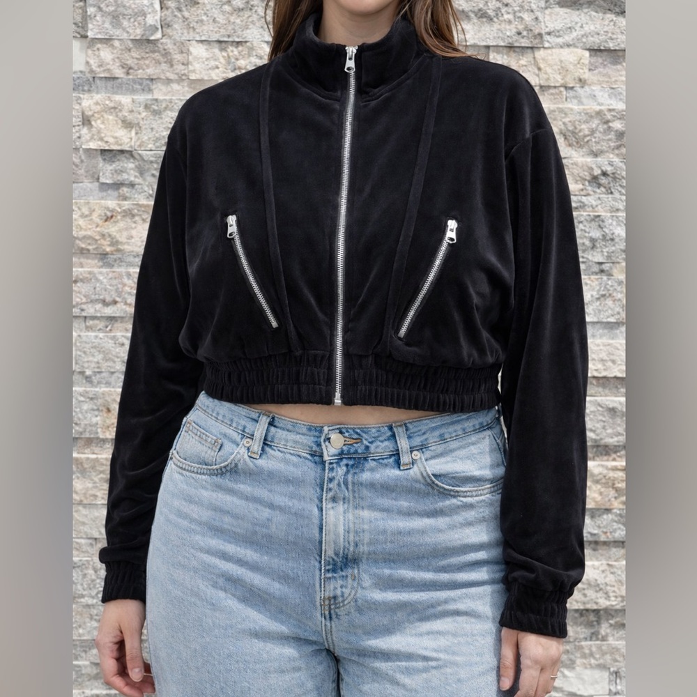 Streetwear Society Black Bomber Jacket size L extremely soft fabric